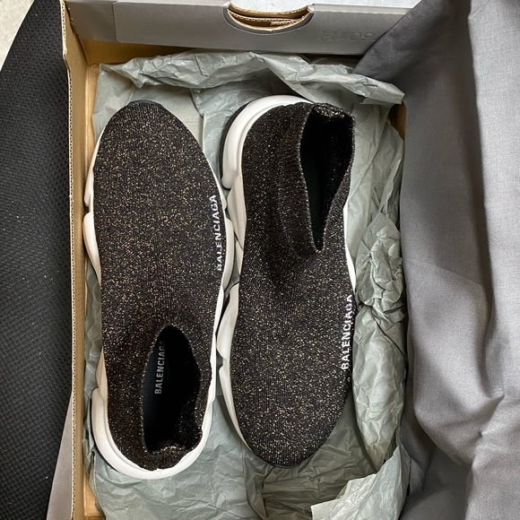 NIB Balenciaga SPEED TRAINERS Black/gold, 34 - Picture 8 of 16